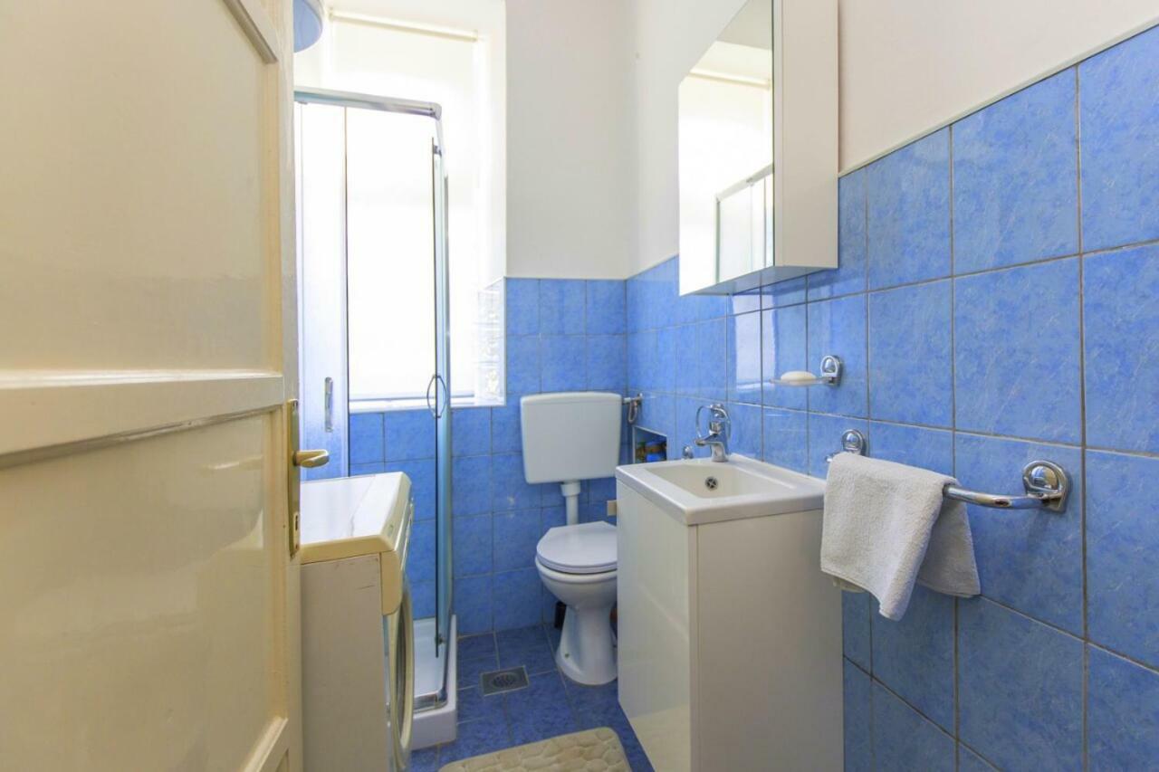 Apartment Amber Koromacno Bagian luar foto