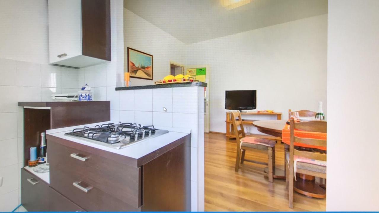 Apartment Amber Koromacno Bagian luar foto